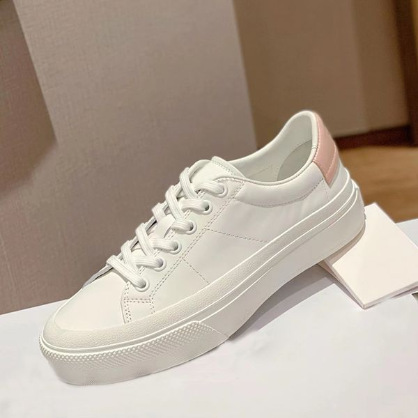 latest designer men's and women's casual shoes black pink yellow red green tail triple reflective metal gold royal rainbow sneaker
latest designer men's and women's casual shoes black pink yellow red green tail triple reflective metal gold royal rainbow sneaker