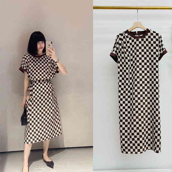 casual dresses p395465dlm t family round neck short sleeve mosaic printed silk 100 dress, Black;gray
casual dresses p395465dlm t family round neck short sleeve mosaic printed silk 100 dress, Black;gray