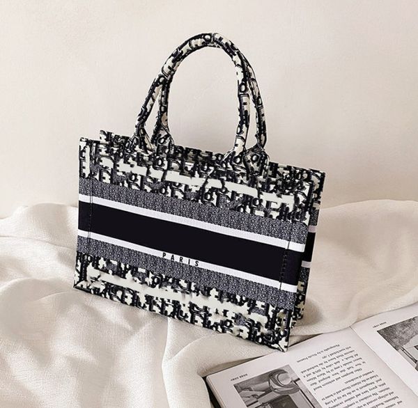 fashion accessories djia designer bagor tasche catwalk canvas tote bag with floral alphabet embroidery sacoche beach monogram classic carryi, Silver
fashion accessories djia designer bagor tasche catwalk canvas tote bag with floral alphabet embroidery sacoche beach monogram classic carryi, Silver