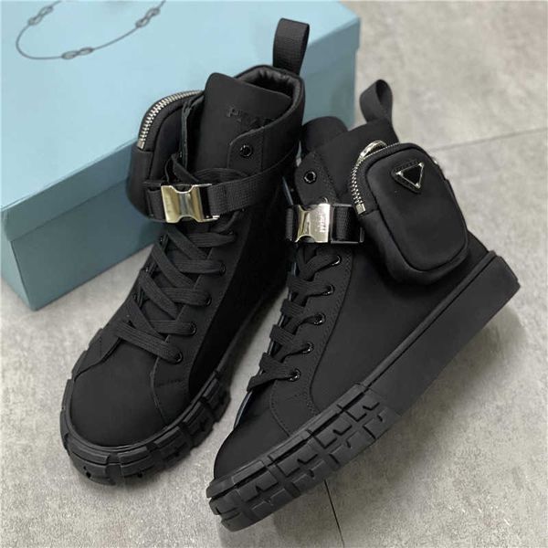 2021 wheel re-nyion high combat sneakers with bag white black lace up flat trainers women men platform casual shoes with box
2021 wheel re-nyion high combat sneakers with bag white black lace up flat trainers women men platform casual shoes with box