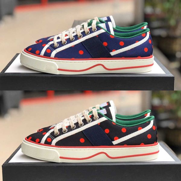 2020 mens womens designer tennis 1977 sneaker with web green and red in cotton luxury fashion casual trainer designer shoes for men, Black
2020 mens womens designer tennis 1977 sneaker with web green and red in cotton luxury fashion casual trainer designer shoes for men, Black