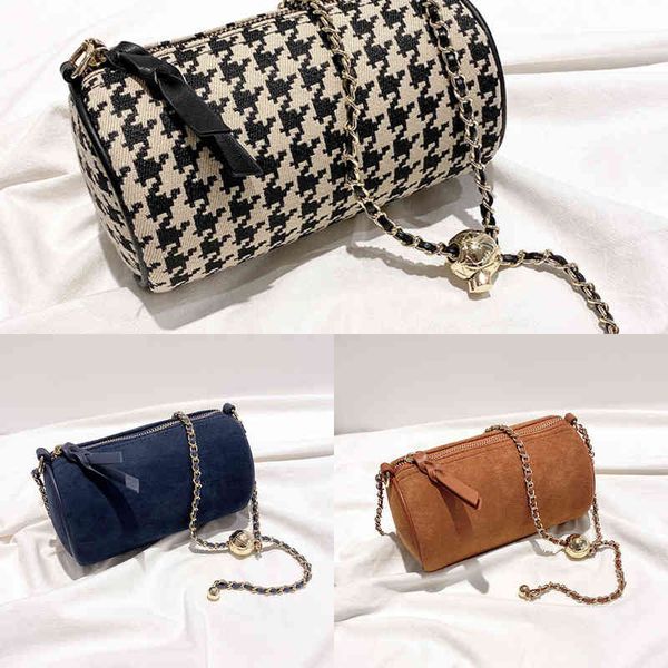 new fashion lattice canvas chain single shoulder diagonal small girl luxury designer leather handbag
new fashion lattice canvas chain single shoulder diagonal small girl luxury designer leather handbag
