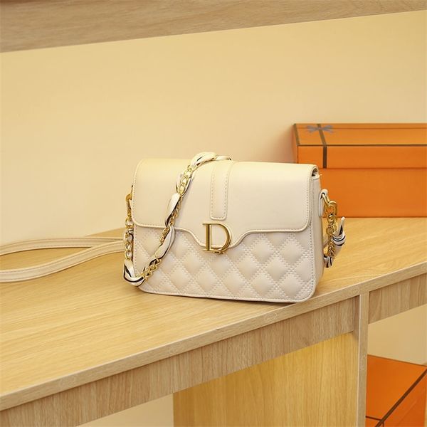 20% off 2022 new women's bags can be customized and mixed batches lingge sense niche soft leather versatile underarm square
20% off 2022 new women's bags can be customized and mixed batches lingge sense niche soft leather versatile underarm square
