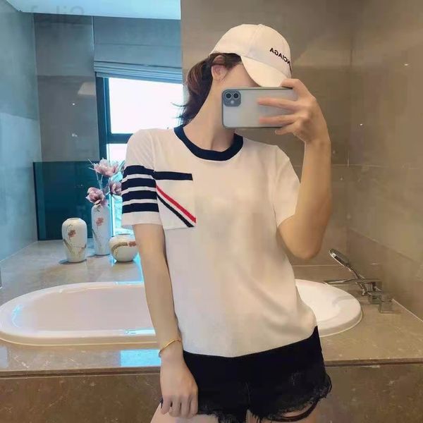 women's sweaters designer 2022 summer new pocket stripe horizontal bar ice silk sweater women's slim fit versatile round neck pull, White;black
women's sweaters designer 2022 summer new pocket stripe horizontal bar ice silk sweater women's slim fit versatile round neck pull, White;black