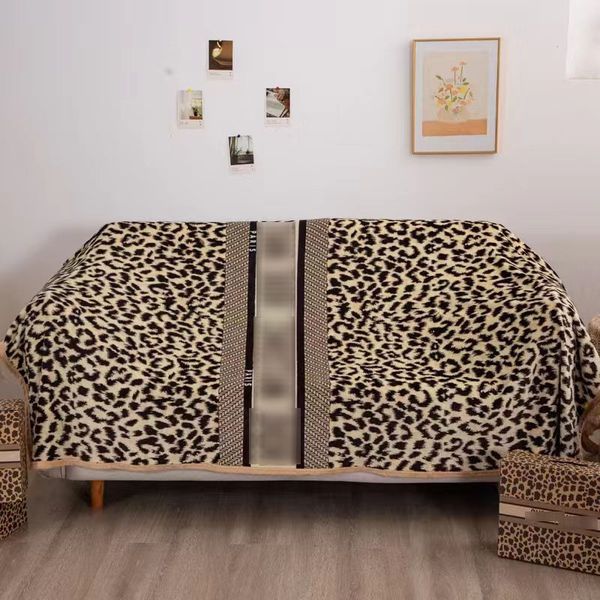 wholesale classic fashion blanket home bed l car blankets winter autumn luxury designer bedroom supplies shpping
wholesale classic fashion blanket home bed l car blankets winter autumn luxury designer bedroom supplies shpping