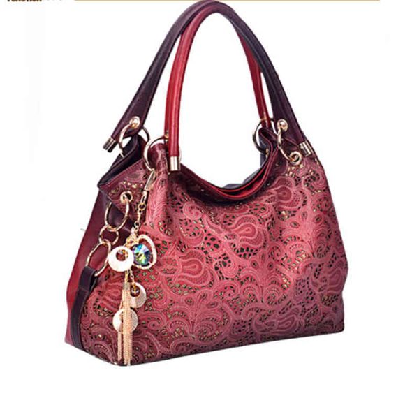 designer handbags 2022 fashion single shoulder bag hollowed out women's new lady carved hand messenger
designer handbags 2022 fashion single shoulder bag hollowed out women's new lady carved hand messenger