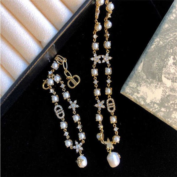letter bee pearl necklace female luxury designer high edition seiko bracelet necklace, Silver
letter bee pearl necklace female luxury designer high edition seiko bracelet necklace, Silver