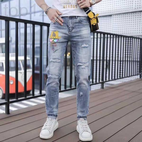 men's jeans designer 2022 spring and autumn new men's slim cut hole jeans korean personalized trend small head drill foot pants zx, Blue
men's jeans designer 2022 spring and autumn new men's slim cut hole jeans korean personalized trend small head drill foot pants zx, Blue