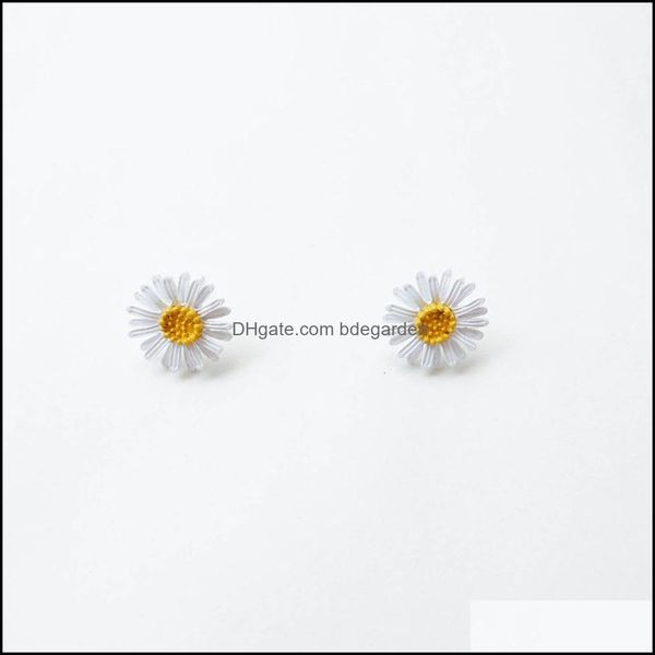 other earrings jewelry wholesale- new small daisies styling simple temperament ladies cold wind decorations c dhzs7, Golden;silver
other earrings jewelry wholesale- new small daisies styling simple temperament ladies cold wind decorations c dhzs7, Golden;silver