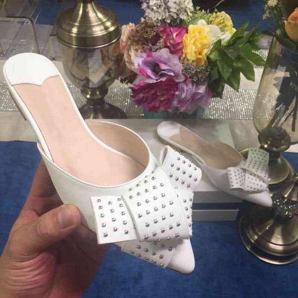 leather slippers women's summer shoes women's pointed slippers bow decorative series, Black
leather slippers women's summer shoes women's pointed slippers bow decorative series, Black