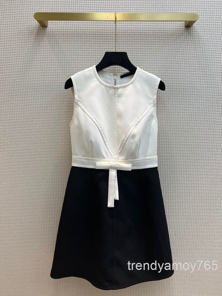 casual dresses black and white stitched sleeveless dress sweet aging bow decoration a-line medium skirt women's summer high end, Black;gray
casual dresses black and white stitched sleeveless dress sweet aging bow decoration a-line medium skirt women's summer high end, Black;gray