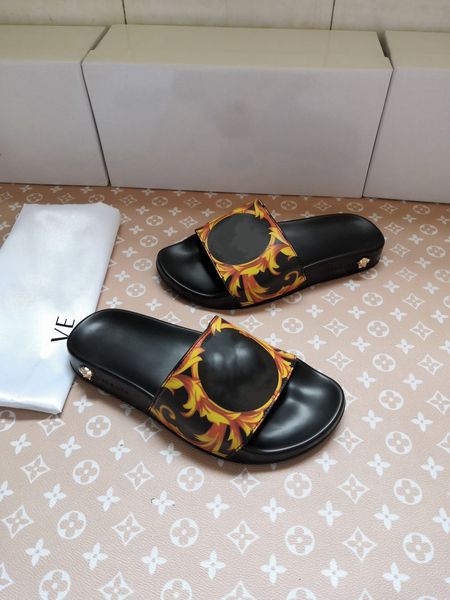 2022stylish wear resistant rubber non slip slippers couple fashion classics slides sandals men women shoes human head pattern design summer, Black
2022stylish wear resistant rubber non slip slippers couple fashion classics slides sandals men women shoes human head pattern design summer, Black