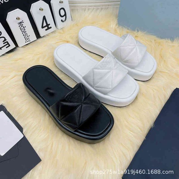 slippers black thick bottom muffin in spring and summer fashion comfortable slippers women's leisure flat
slippers black thick bottom muffin in spring and summer fashion comfortable slippers women's leisure flat