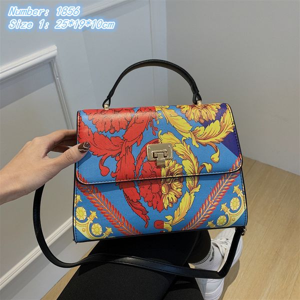 wholesale ladies leathers shoulder bags this year's popular totem printed handbag elegant contrast color leather handbags street trend
wholesale ladies leathers shoulder bags this year's popular totem printed handbag elegant contrast color leather handbags street trend