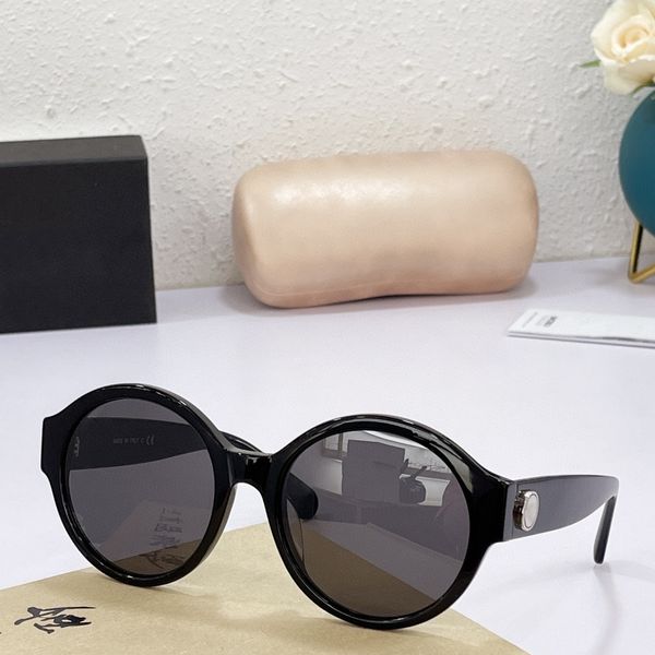 designer sunglasses for woman 3426 new fashion retro summer anti-ultraviolet random box, White;black
designer sunglasses for woman 3426 new fashion retro summer anti-ultraviolet random box, White;black