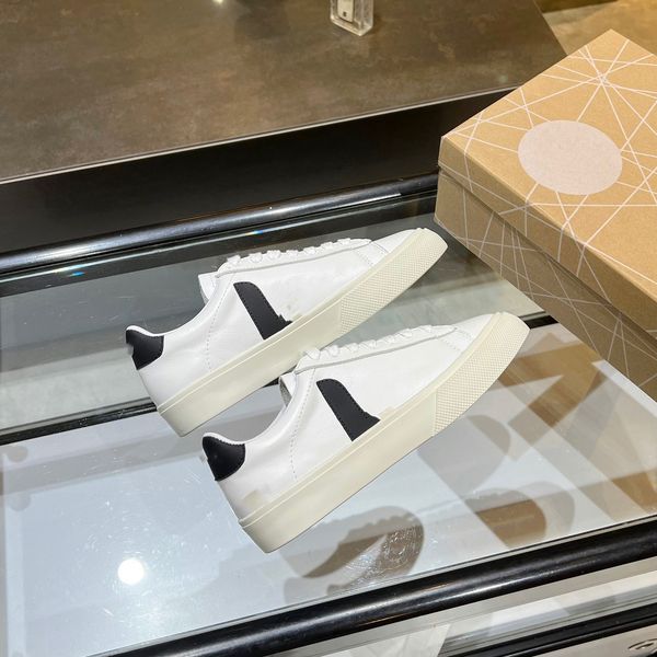 2021 men embroidered distressed leather womens screener ace red stripe italy sneakers designers trainers lace up low cut casual shoes 0601, Black
2021 men embroidered distressed leather womens screener ace red stripe italy sneakers designers trainers lace up low cut casual shoes 0601, Black