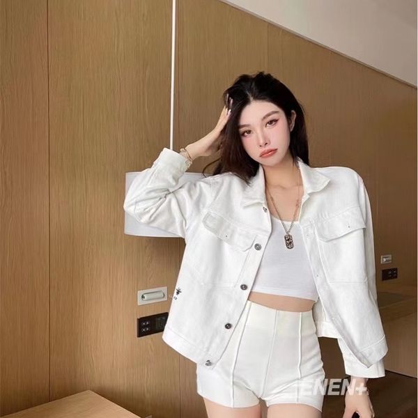 11% off 2022 summer trendy men's and women's clothing early spring new bee embroidery print design lapel versatile casual denim co, Black;brown
11% off 2022 summer trendy men's and women's clothing early spring new bee embroidery print design lapel versatile casual denim co, Black;brown
