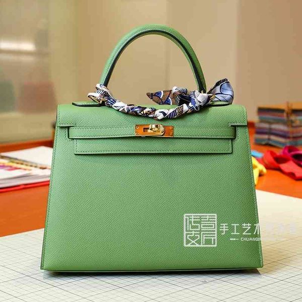 herme pure designer women wax handbags 2022 thread hand sewn avocado green epsomp leather 25cm gold buckle bag leather one shoulder women�
herme pure designer women wax handbags 2022 thread hand sewn avocado green epsomp leather 25cm gold buckle bag leather one shoulder women�