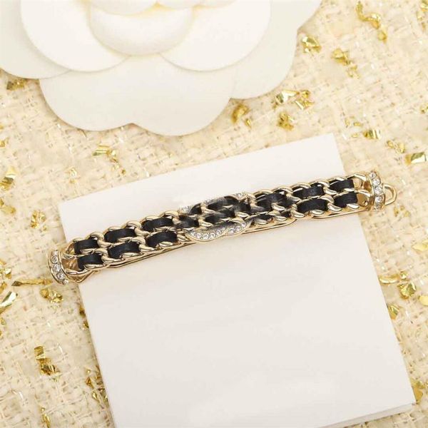 2022 charm hair clip with genuine leather and sparkly diamond in 18k gold plated for women wedding jewelry gift have b172d, Golden
2022 charm hair clip with genuine leather and sparkly diamond in 18k gold plated for women wedding jewelry gift have b172d, Golden