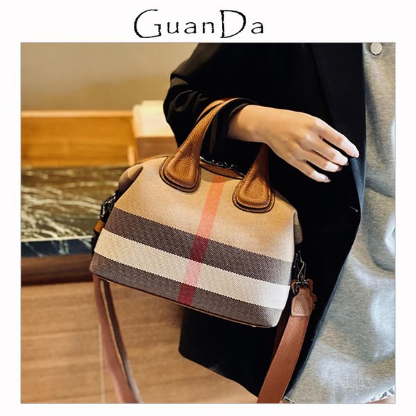 large capacity womens bag 2022 trend fashion luxury designer plaid stripe canvas female boston handbag handle shoulder bag
large capacity womens bag 2022 trend fashion luxury designer plaid stripe canvas female boston handbag handle shoulder bag