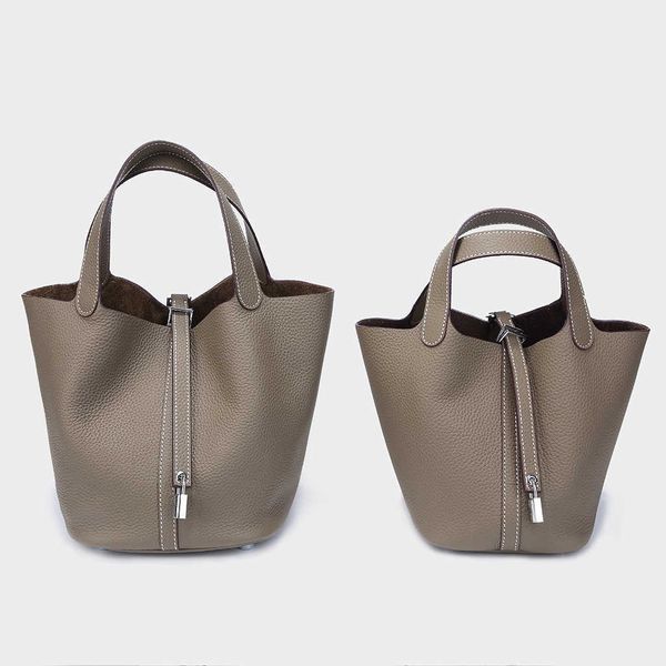 2021 brand fashion luxury women's designer colorful bag basket woman lock picotin head layer cowhide bucket package hand carry handbag
2021 brand fashion luxury women's designer colorful bag basket woman lock picotin head layer cowhide bucket package hand carry handbag