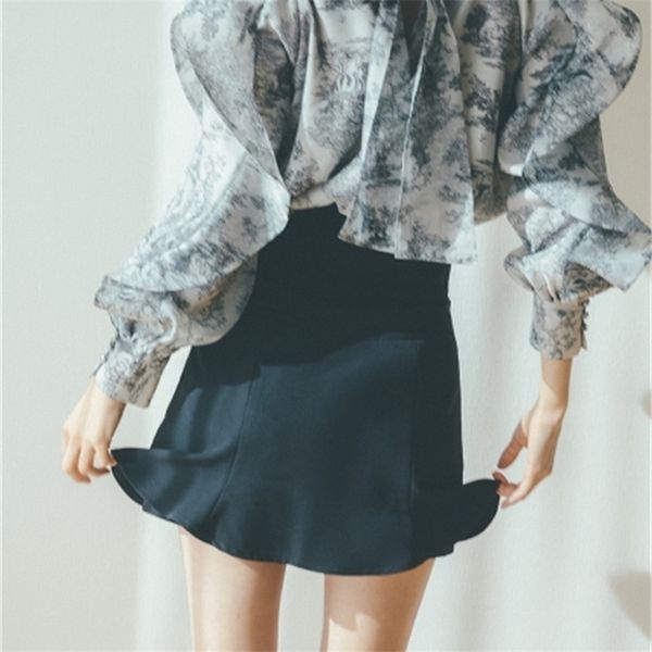 neploe spring temperament woman skirt high waist all-match mini skirts female retro plaid short faldas mujer trendy 220322, Black
neploe spring temperament woman skirt high waist all-match mini skirts female retro plaid short faldas mujer trendy 220322, Black