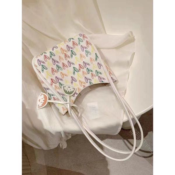 fashion shoulder bag comfortable simple generous and versatile collocation handbag love
fashion shoulder bag comfortable simple generous and versatile collocation handbag love