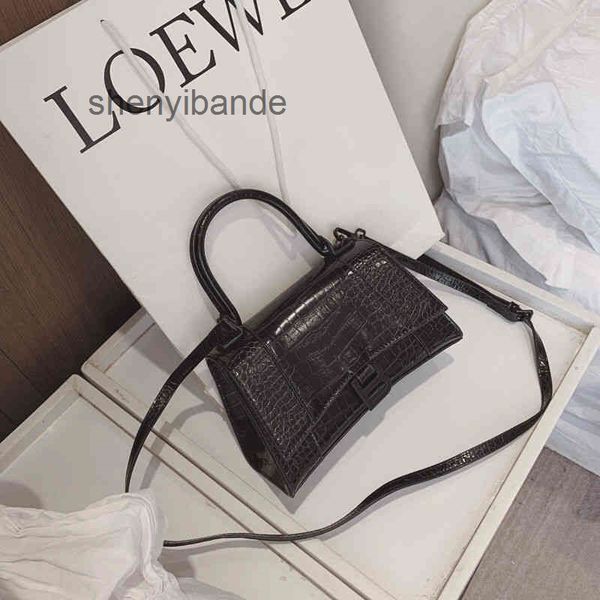 bags balencigass designer women handbag star bag fierce bear 2022 crocodile hourglass family b minority design women's fashion trend 5l
bags balencigass designer women handbag star bag fierce bear 2022 crocodile hourglass family b minority design women's fashion trend 5l