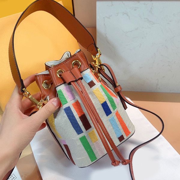 embroidered bucket bag cross body bags messenger bag canvas purse handbag lady mini new summer spring
embroidered bucket bag cross body bags messenger bag canvas purse handbag lady mini new summer spring