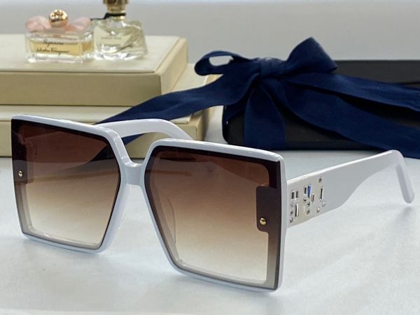 sunglasses for men women summer 9984 style anti-ultraviolet retro plate square frame random box, White;black
sunglasses for men women summer 9984 style anti-ultraviolet retro plate square frame random box, White;black