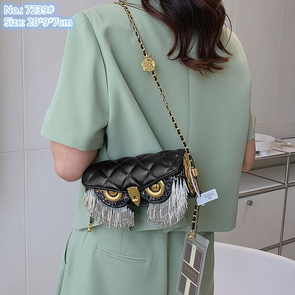 Wholesale ladies shoulder bags sweet and lovely cylinder sewing plaid chain bag elegant tassel beaded mobile phone coin purse street trend sequined handbag 7239#, Welfare color/regular packaging
Wholesale ladies shoulder bags sweet and lovely cylinder sewing plaid chain bag elegant tassel beaded mobile phone coin purse street trend sequined handbag 7239#, Welfare color/regular packaging