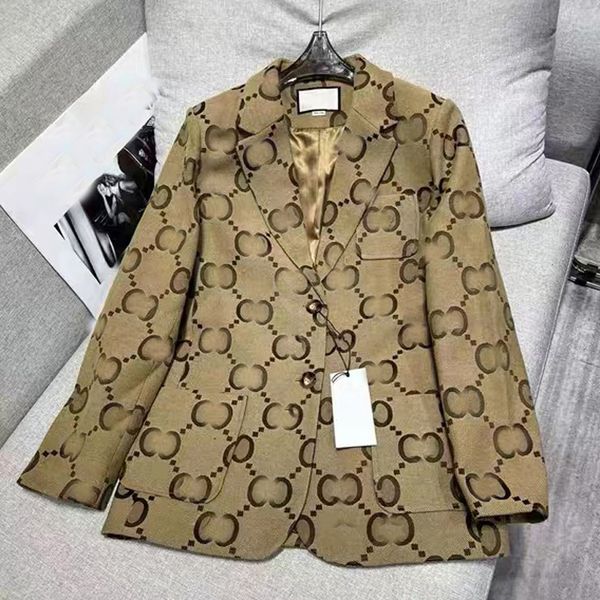 1301 fashion women suit designer clothes blazer with full letters 2022 spring new released, White;black
1301 fashion women suit designer clothes blazer with full letters 2022 spring new released, White;black
