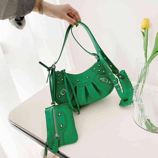 design wrinkled locomotive bag female 2022 new fashion brand versatile shoulder leather crescent armpit rivet semicircle bags chain ladies h
design wrinkled locomotive bag female 2022 new fashion brand versatile shoulder leather crescent armpit rivet semicircle bags chain ladies h
