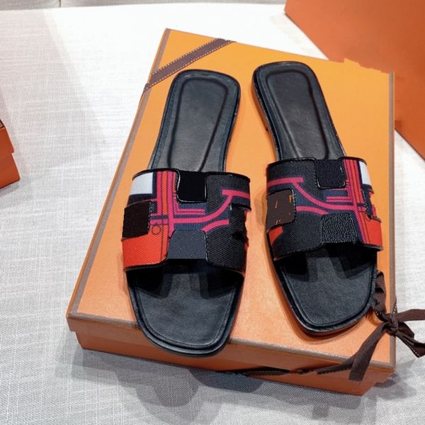 rhinestone leather sandals oran slippers letter-shaped cutout upper flat beach shoes slip-on scuffs summer new leather sole, Black
rhinestone leather sandals oran slippers letter-shaped cutout upper flat beach shoes slip-on scuffs summer new leather sole, Black