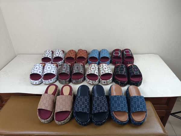 10a original quality slippers patent calfskin high heel sandals with box luxury designer slippers fashion single light colors summer slipper, Black
10a original quality slippers patent calfskin high heel sandals with box luxury designer slippers fashion single light colors summer slipper, Black