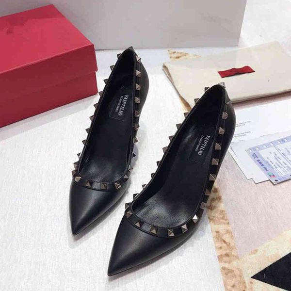 dress shoes leather v home rivet shallow mouth pointed high-heeled sandals women's thin ol nightclub ultra-high single shoes women 9601, Black
dress shoes leather v home rivet shallow mouth pointed high-heeled sandals women's thin ol nightclub ultra-high single shoes women 9601, Black
