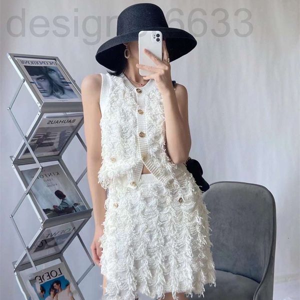 two piece dress designer zhou xun's same autumn and winter tassel knitted suit sleeveless cardigan skirt two piece set female 9vfy, White
two piece dress designer zhou xun's same autumn and winter tassel knitted suit sleeveless cardigan skirt two piece set female 9vfy, White