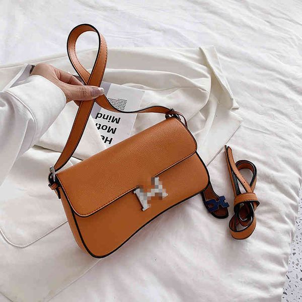 handbags french underarm women's club texture h-button stewardess simple one shoulder messenger ba
handbags french underarm women's club texture h-button stewardess simple one shoulder messenger ba