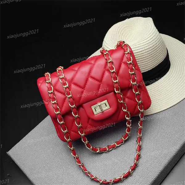 2021 cross design bag luxury fashion shoulder designer women's handbags sheepskin handbag with gold chain flip shoulder wallet
2021 cross design bag luxury fashion shoulder designer women's handbags sheepskin handbag with gold chain flip shoulder wallet