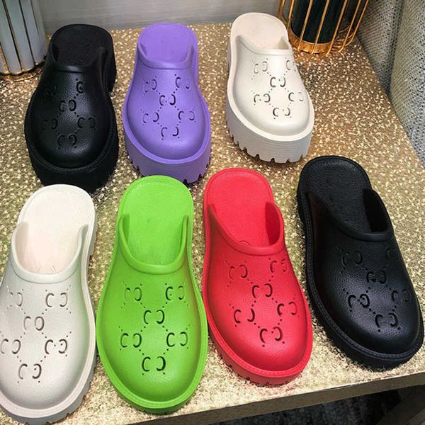 2022 designers slip on sandals chunky platform perforated holes soft rubber slides fashion thick sole bottom summer flip flops sliders beach, Black;red
2022 designers slip on sandals chunky platform perforated holes soft rubber slides fashion thick sole bottom summer flip flops sliders beach, Black;red