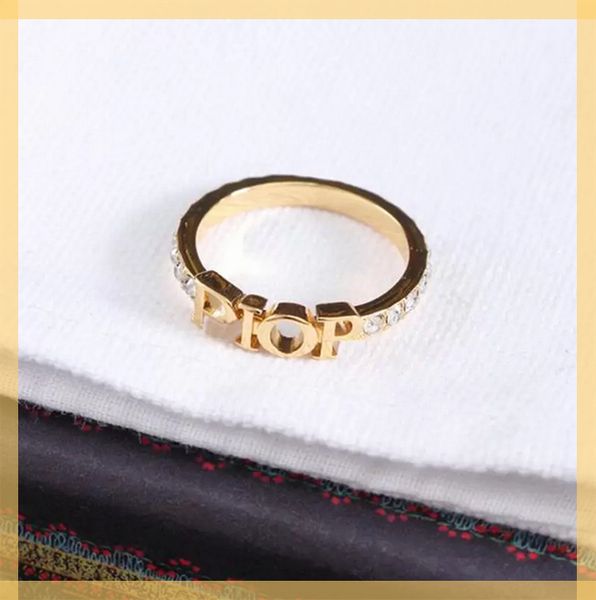 fashion designer gold letter band rings bague for women lady party wedding lovers gift engagement jewelry with box0014, Silver
fashion designer gold letter band rings bague for women lady party wedding lovers gift engagement jewelry with box0014, Silver