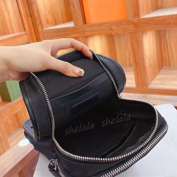 mens black chest bags designers crossbody cycling waist bag medium size purses zipper pockets triangle pattern pd21080401
mens black chest bags designers crossbody cycling waist bag medium size purses zipper pockets triangle pattern pd21080401