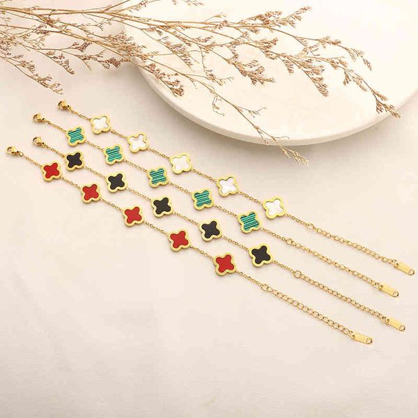 non fading titanium steel golden fritillaria bracelet female style fashion simple light luxury clover fort seri, Black
non fading titanium steel golden fritillaria bracelet female style fashion simple light luxury clover fort seri, Black