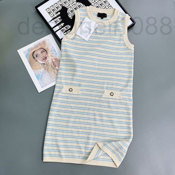 casual dresses designer women's 22 summer new round neck fake pocket contrast stripe tongle slim fitting knitted pullover sleeveless dr, Black;gray
casual dresses designer women's 22 summer new round neck fake pocket contrast stripe tongle slim fitting knitted pullover sleeveless dr, Black;gray