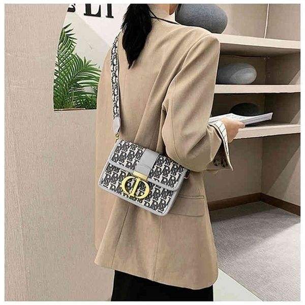 20% off 2022 new trendy handbags trend net star same fashionable embroidery square designer bags
20% off 2022 new trendy handbags trend net star same fashionable embroidery square designer bags