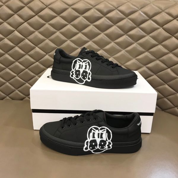 spring men shoes luxury designer brand catwalk casual sneaker transparent soles cattle grind soft comfortable with box size38-44, Black
spring men shoes luxury designer brand catwalk casual sneaker transparent soles cattle grind soft comfortable with box size38-44, Black