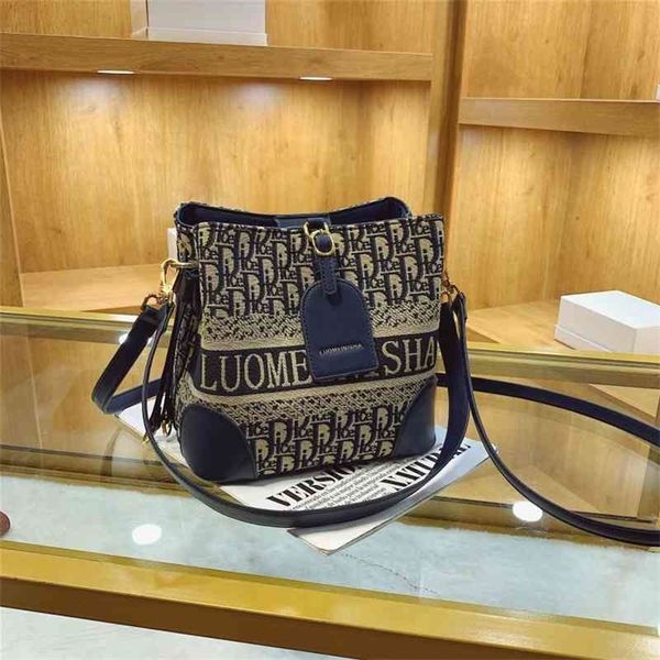 60% off trendy bags 2022 new designer handbags sense niche messenger versatile bagy5wm
60% off trendy bags 2022 new designer handbags sense niche messenger versatile bagy5wm