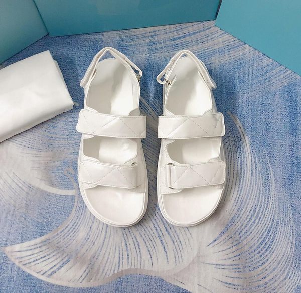 designer flat bottom sandal women's summer solid color leather slippers outdoor sports sandals lady luxury leisure beach shoes designer, Black
designer flat bottom sandal women's summer solid color leather slippers outdoor sports sandals lady luxury leisure beach shoes designer, Black