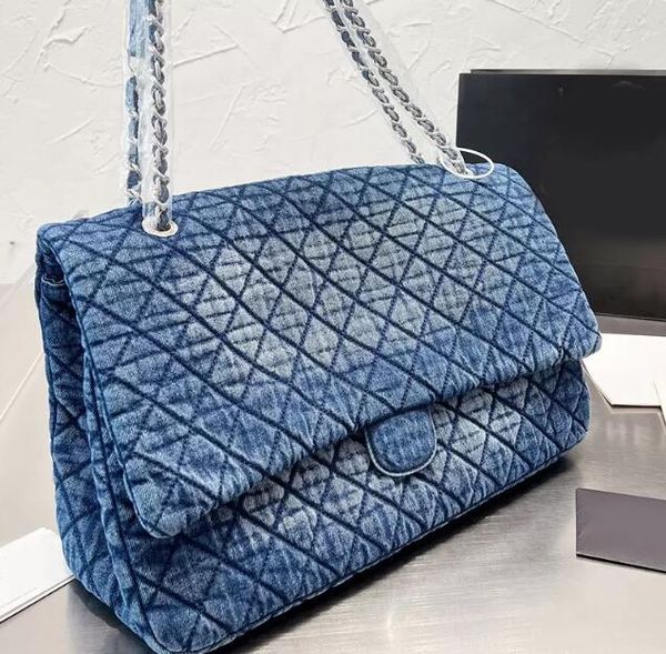 denim shoulder bags women chains handbag embroidered cowboy shopping bag diamond lattice oxford letter hasp hardware plain thread large capa
denim shoulder bags women chains handbag embroidered cowboy shopping bag diamond lattice oxford letter hasp hardware plain thread large capa