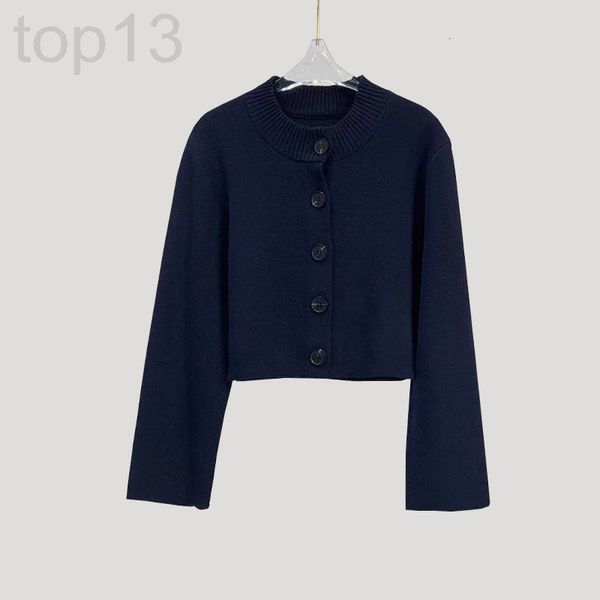 women's tracksuits designer 22 spring and autumn new hejia sweater fashion women's dress solid color round neck long sleeve buckle, Gray
women's tracksuits designer 22 spring and autumn new hejia sweater fashion women's dress solid color round neck long sleeve buckle, Gray